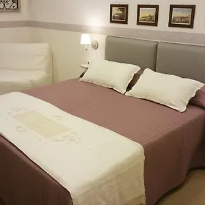 Bed & Breakfast Guantai 30, Naples